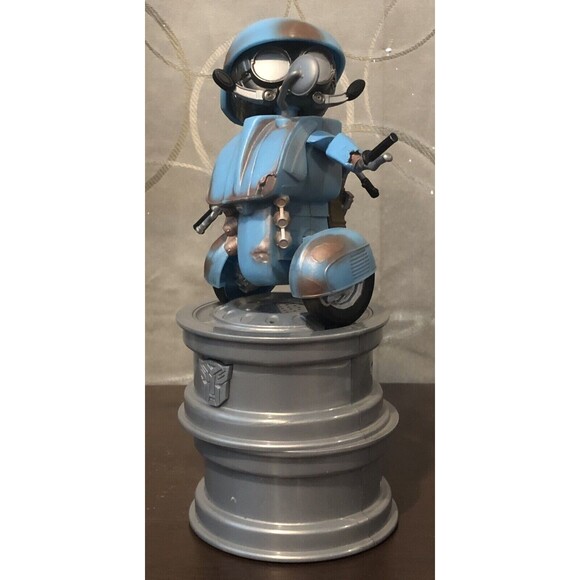 Transformers Dancing Autobot Sqweeks The Last Knight RC Toy Figure Hasbro - Picture 2 of 11